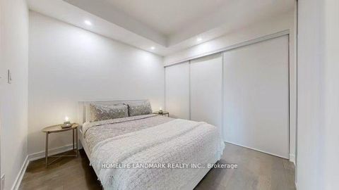 Photo 15 at 607 - 17 Dundonald Street, Yonge Corridor, Toronto