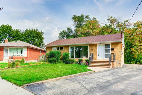 Photo 1 at 21 Restever Gate, Kipling, Toronto