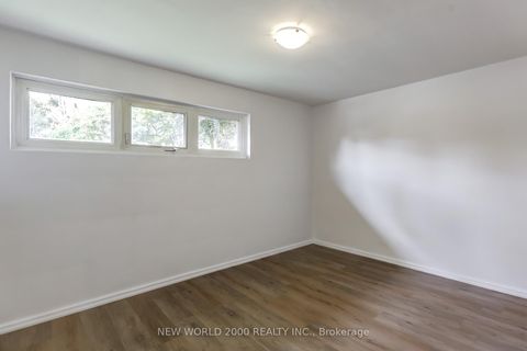 Photo 8 at 21 Restever Gate, Kipling, Toronto