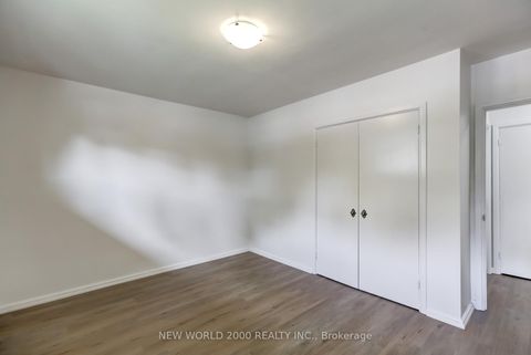 Photo 9 at 21 Restever Gate, Kipling, Toronto