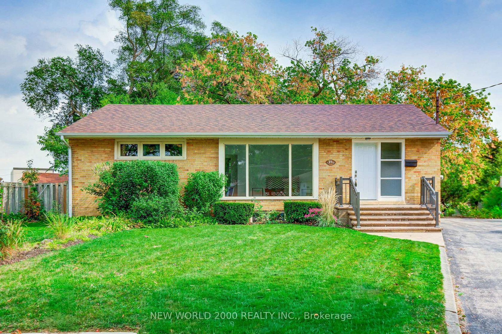 21 Restever Gate, Kipling, Toronto 