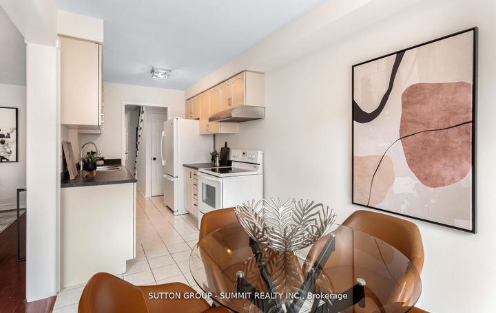 Photo 15 at 47 - 550 Steddick Court, Hurontario, Mississauga