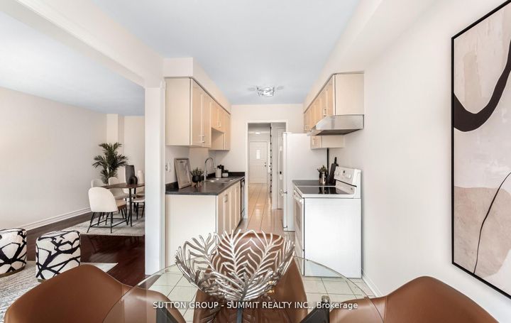 Photo 16 at 47 - 550 Steddick Court, Hurontario, Mississauga