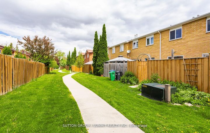Photo 48 at 47 - 550 Steddick Court, Hurontario, Mississauga