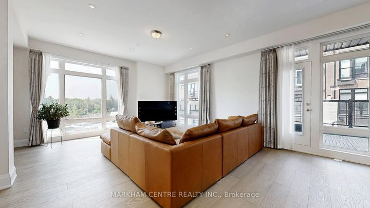 Photo 6 at 76 Ingersoll Lane, Jefferson, Richmond Hill