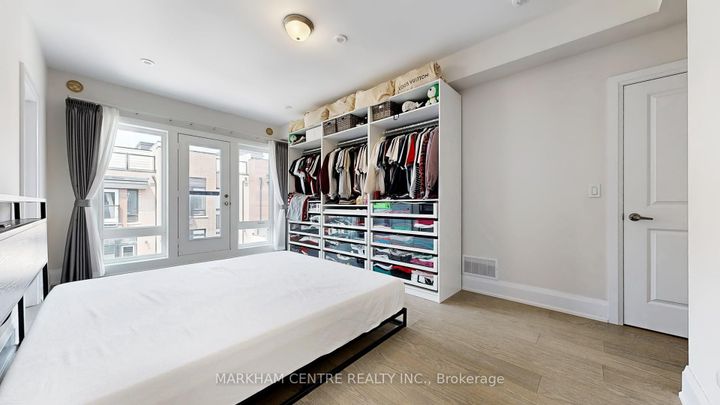 Photo 24 at 76 Ingersoll Lane, Jefferson, Richmond Hill