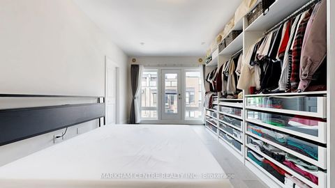 Photo 23 at 76 Ingersoll Lane, Jefferson, Richmond Hill