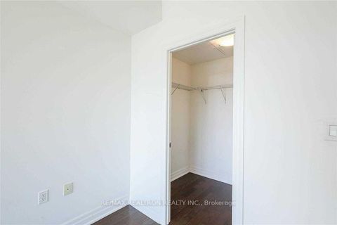 Photo 12 at 3803 - 8 The Esplanade Avenue, Waterfront Communities C8, Toronto