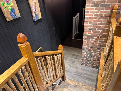 Photo 3 at 307 Spadina Avenue, Chinatown, Toronto