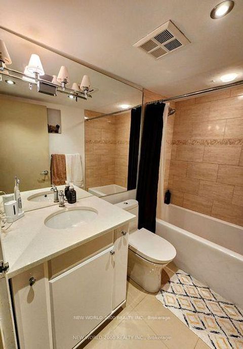 Photo 6 at Ph09 - 633 Bay Street, Bay Street Corridor, Toronto