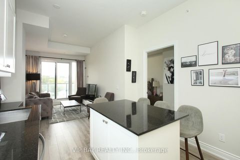 Photo 5 at 511 - 9618 Yonge Street, North Richvale, Richmond Hill