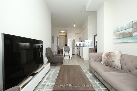 Photo 7 at 511 - 9618 Yonge Street, North Richvale, Richmond Hill