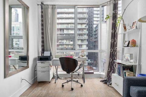 Photo 15 at 706 - 393 King Street W, Waterfront Communities C1, Toronto