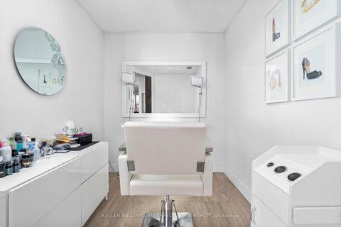 Photo 22 at 706 - 393 King Street W, Waterfront Communities C1, Toronto