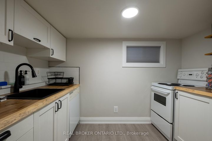 Photo 22 at 250 Havelock Street, Dufferin Grove, Toronto