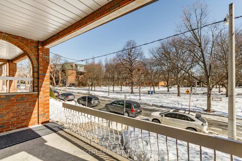 Photo 1 at 164 Roxton Road, Bellwoods, Toronto