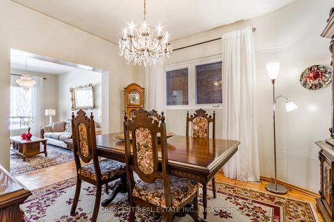 Photo 7 at 164 Roxton Road, Bellwoods, Toronto