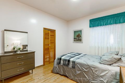 Photo 19 at 164 Roxton Road, Bellwoods, Toronto