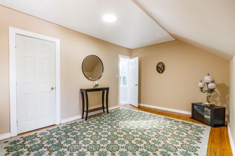 Photo 24 at 164 Roxton Road, Bellwoods, Toronto