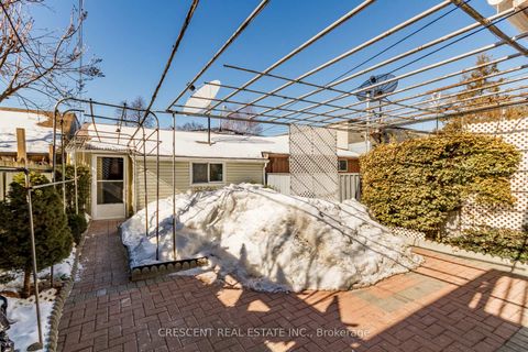 Photo 43 at 164 Roxton Road, Bellwoods, Toronto