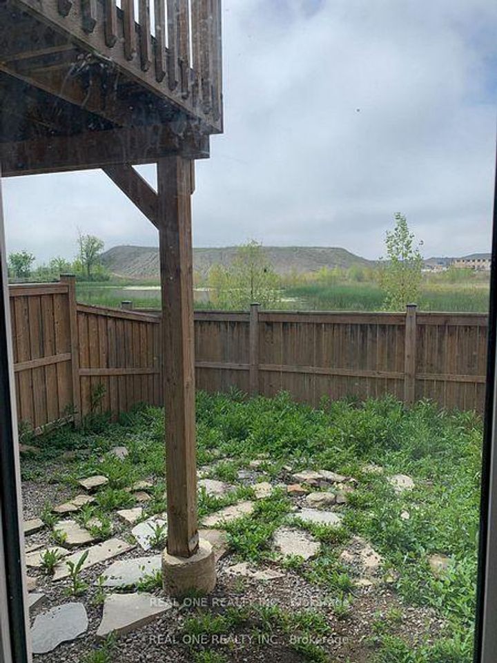 Photo 13 at 51 Mayland Trail, Stoney Creek Mountain, Hamilton