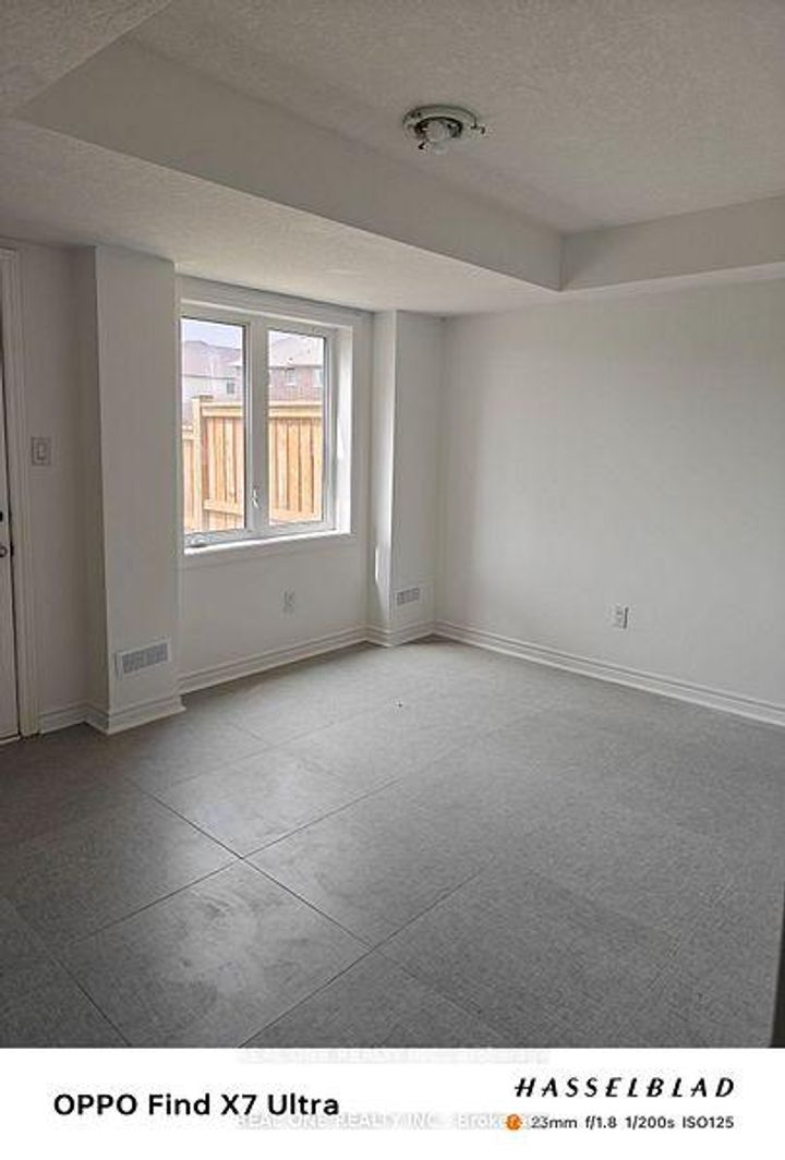 Photo 14 at 51 Mayland Trail, Stoney Creek Mountain, Hamilton