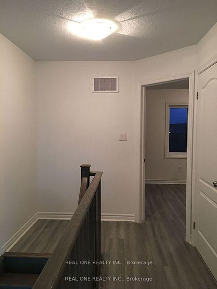 Photo 22 at 51 Mayland Trail, Stoney Creek Mountain, Hamilton