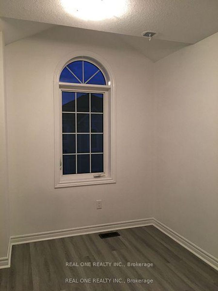 Photo 28 at 51 Mayland Trail, Stoney Creek Mountain, Hamilton