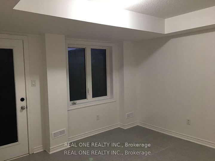 Photo 29 at 51 Mayland Trail, Stoney Creek Mountain, Hamilton