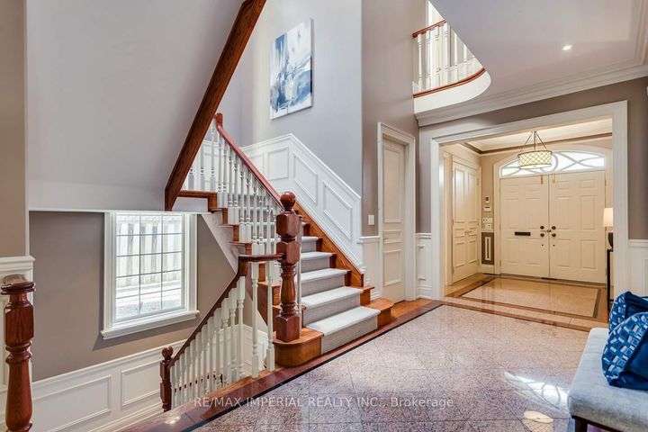 Photo 2 at 270 Spring Garden Avenue, Willowdale East, Toronto