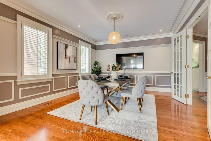 Photo 7 at 270 Spring Garden Avenue, Willowdale East, Toronto