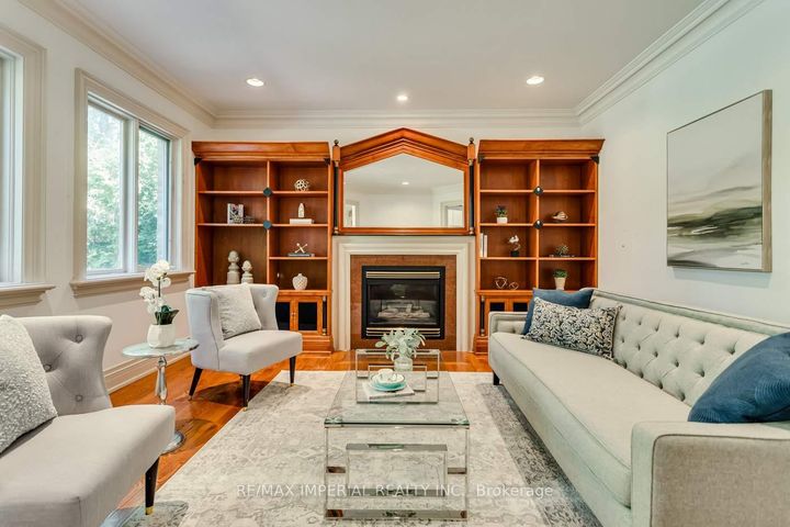 Photo 11 at 270 Spring Garden Avenue, Willowdale East, Toronto