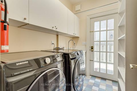 Photo 23 at 270 Spring Garden Avenue, Willowdale East, Toronto