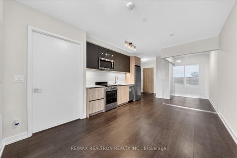 Photo 35 at 323 - 3100 Keele Street, CFB, Toronto