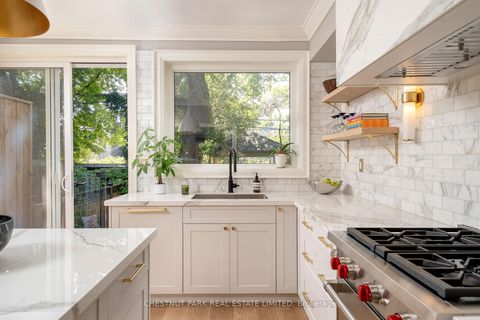 Photo 15 at 131 Alcorn Avenue, St. Clair, Toronto