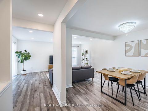 Photo 2 at 2 Giles Court, Jamestown, Toronto