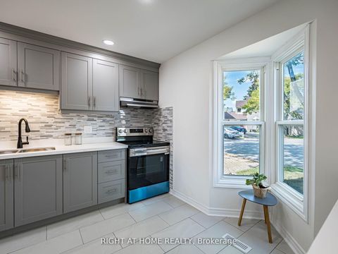 Photo 9 at 2 Giles Court, Jamestown, Toronto