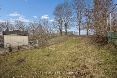 Photo 39 at 953 Southridge Street, Donevan, Oshawa