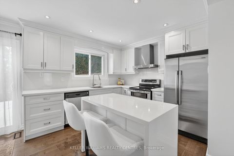 Photo 11 at 789 Elgin Street, Leslie Valley, Newmarket