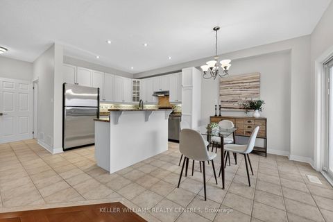 Photo 16 at 137 Woodbury Crescent, Summerhill Estates, Newmarket