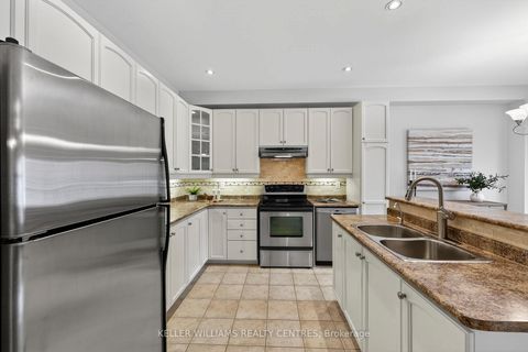 Photo 17 at 137 Woodbury Crescent, Summerhill Estates, Newmarket