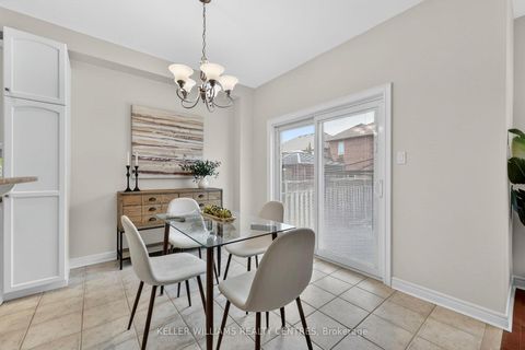 Photo 19 at 137 Woodbury Crescent, Summerhill Estates, Newmarket