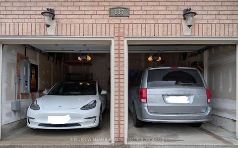 Photo 45 at 137 Woodbury Crescent, Summerhill Estates, Newmarket