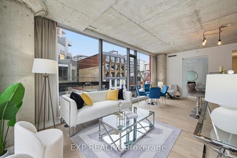 Photo 39 at 213 - 560 King Street W, Waterfront Communities C1, Toronto