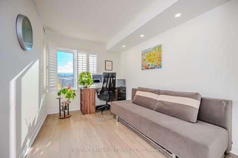 Photo 10 at 316 - 211 Randolph Road, Leaside, Toronto