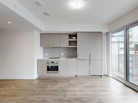 Photo 9 at 2208 - 100 Harbour Street, Waterfront Communities C1, Toronto