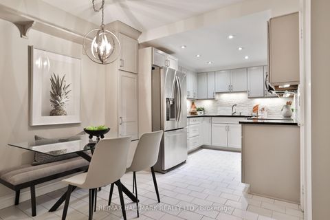 Photo 14 at 605 - 65 Spring Garden Avenue, Willowdale East, Toronto