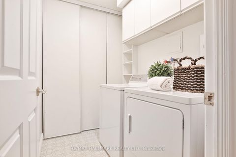 Photo 27 at 605 - 65 Spring Garden Avenue, Willowdale East, Toronto