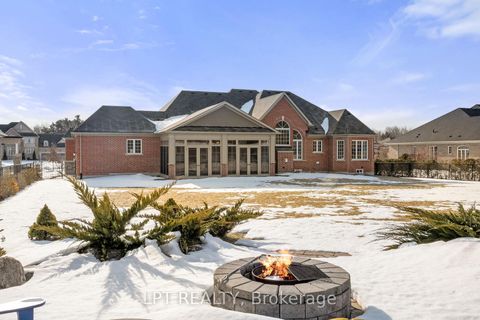 Photo 2 at 18 Wolford Court, Historic Lakeshore Communities, Georgina