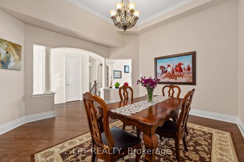 Photo 9 at 18 Wolford Court, Historic Lakeshore Communities, Georgina